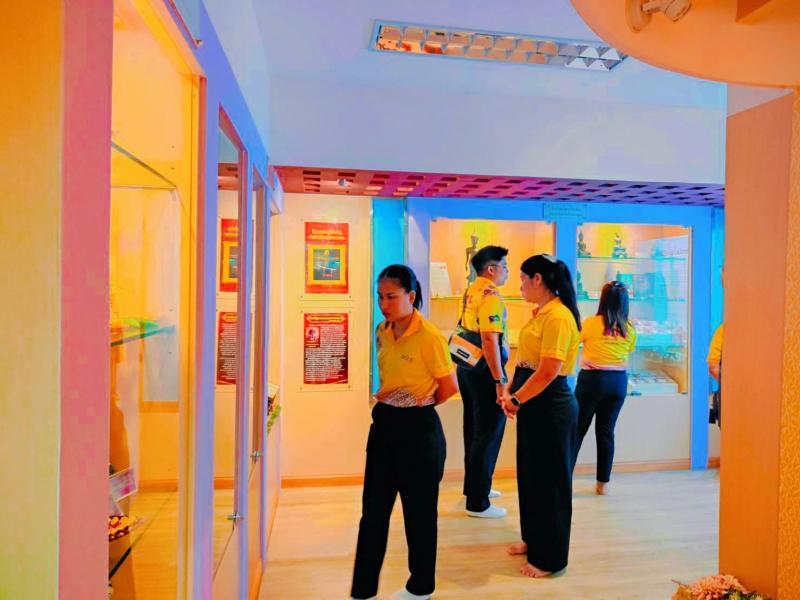3. ศึกษาดูงานห้องสมุด