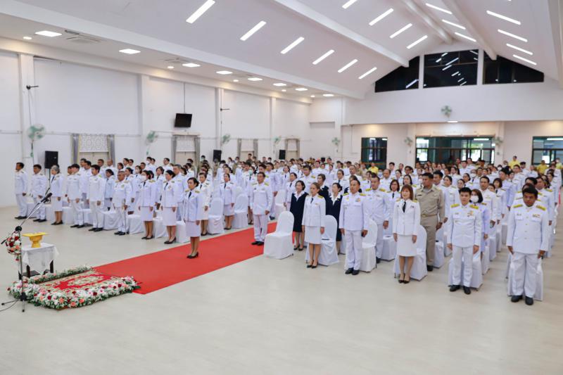 2. ร่วมพิธีวันคล้ายวันสวรรคตพระบาทสมเด็จพระปรเมนทรอานันทมหิดล พระอัฐมรามาธิบดินทร