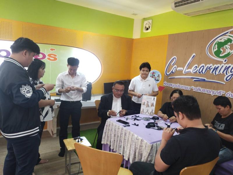 3. กิจกรรมสอนทำริบบิ้นไว้อาลัย