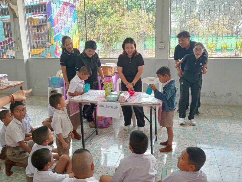 7. โครงการส่งเสริมการอ่านและการเรียนรู้ตลอดชีวิต