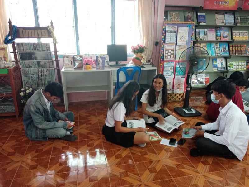 2. กิจกรรมส่งเสริมการอ่านในห้องสมุดประชาชนอำเภอคลองขลุง 23 มีนาคม 2564