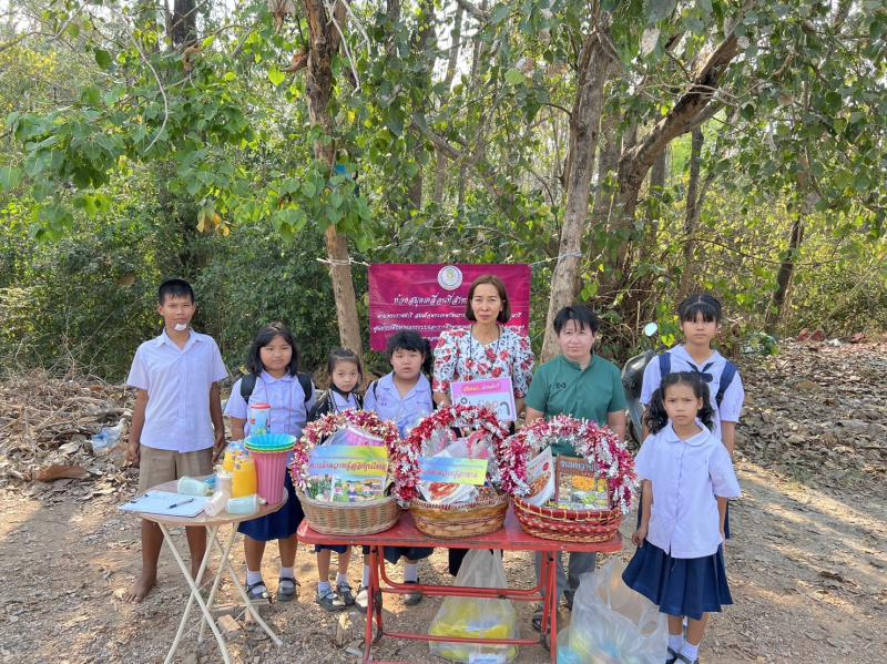 1. วันที่ 8 มีนาคม 2566 กิจกรรมส่งเสริมการอ่านห้องสมุดเคลื่อนที่สำหรับชาวตลาด