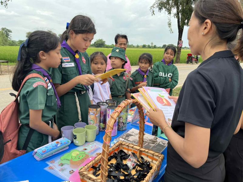 1. วันที่ 19 พฤศจิกายน 2568 กิจกรรมส่งเสริมการอ่านห้องสมุดเคลื่อนที่สำหรับชาวตลาด ตำบลแม่ลาด