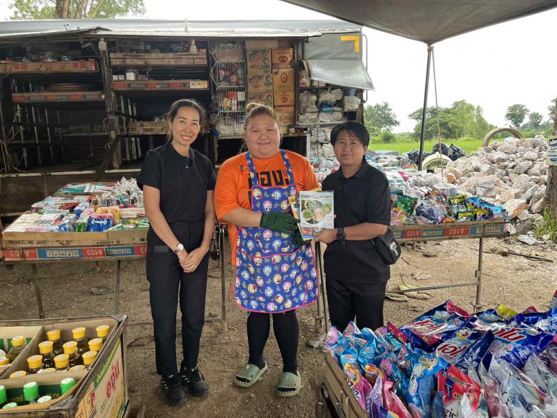 15. วันที่ 19 พฤศจิกายน 2568 กิจกรรมส่งเสริมการอ่านห้องสมุดเคลื่อนที่สำหรับชาวตลาด ตำบลแม่ลาด