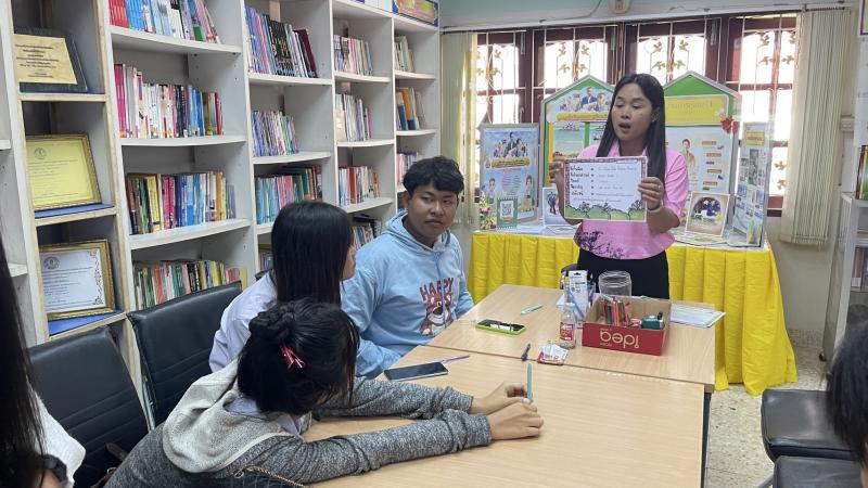6. กิจกรรมส่งเสริมการอ่าน และการเรียนรู้ ผ่านกระบวนการลงมือปฏิบัติ ทำป้ายพืชผักสวนครัว ติดประชาสัมพันธ์ให้ความรู้ในโครงการสวนพฤษศาสตร์โรงเรียน 