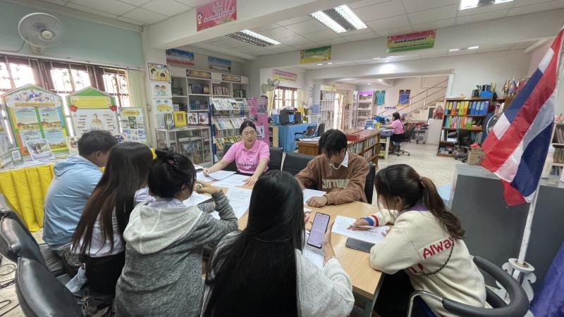 7. กิจกรรมส่งเสริมการอ่าน และการเรียนรู้ ผ่านกระบวนการลงมือปฏิบัติ ทำป้ายพืชผักสวนครัว ติดประชาสัมพันธ์ให้ความรู้ในโครงการสวนพฤษศาสตร์โรงเรียน 