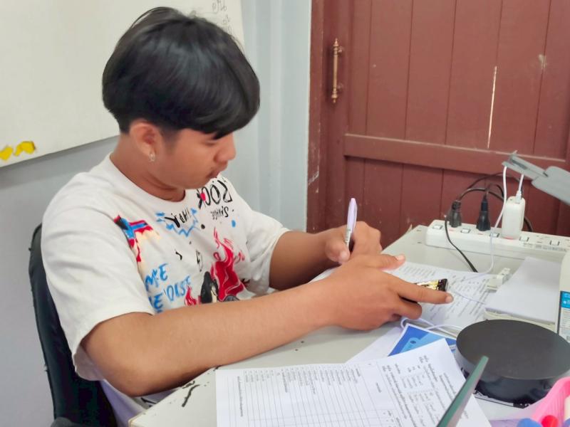 2. ออกพื้นที่สำรวจความต้องการของประชาชนในการอ่านและการเรียนรู้หนังสือ สื่อสิ่งพิมพ์ หรือสื่อดิจิทัล