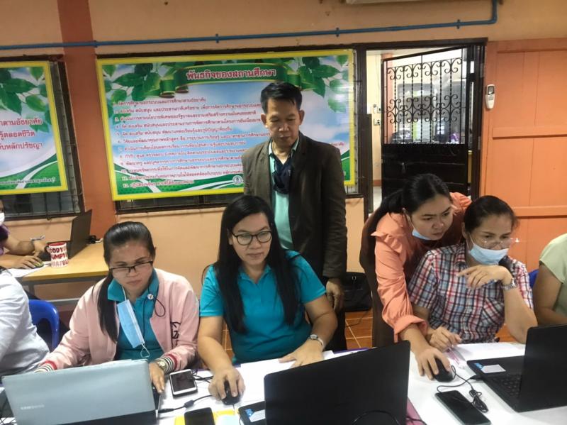 15. กศน.อำเภอขาณุวรลักษบุรี  จัดกระบวนการเรียนรู้ด้วยระบบออนไลน์