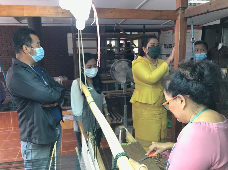 5. ศูนย์หม่อนไหมเฉลิมพระเกียรติฯ ตาก  เข้าเยี่ยมชม ดูงาน แลกเปลี่ยนเรียนรู้กิจกรรมการทำผ้าทอมือกล้วยไข่ชากังราวจังหวัดกำแพงเพชร