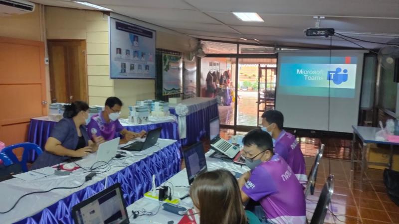 3. กศน.อำเภอขาณุฯ สุดเจ๋ง อบรมระบบออนไลน์ผ่านโปรแกรม Microsoft Team ทั้ง 3  รุ่น