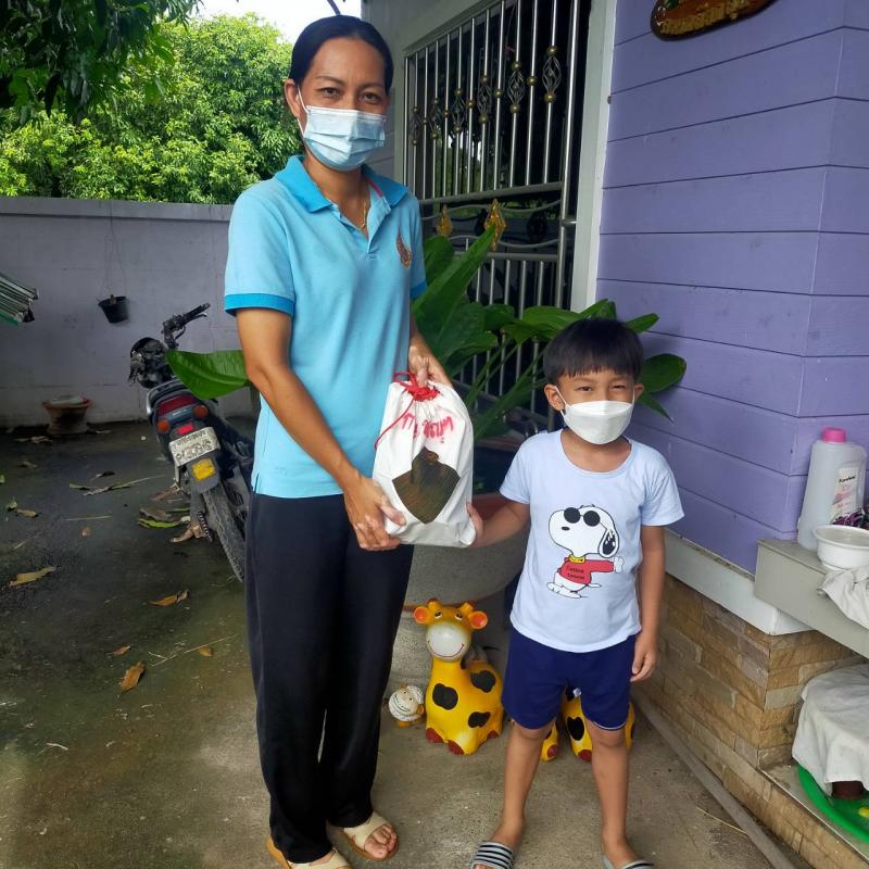 1. กระเป๋าเป้ครอบครัวอ่านสร้างสุข