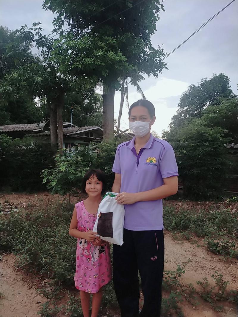 8. กระเป๋าเป้ครอบครัวอ่านสร้างสุข