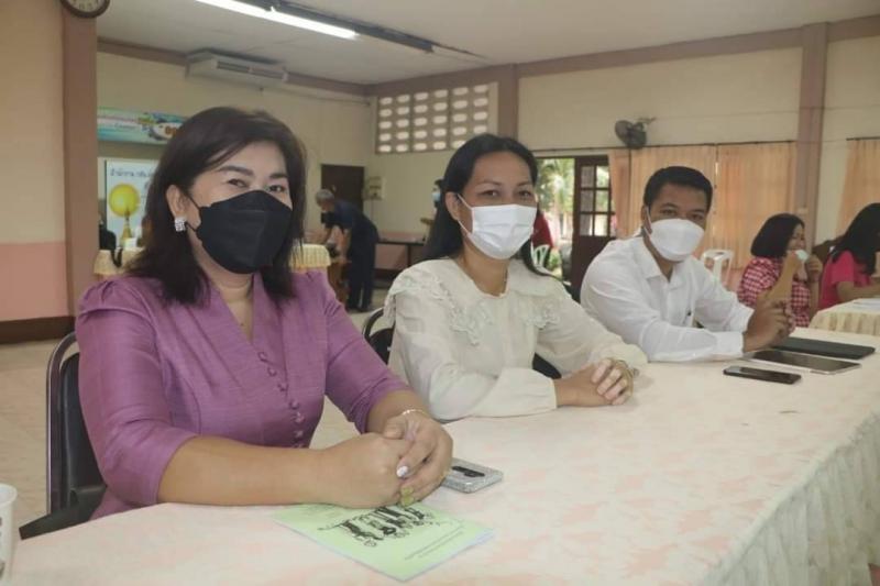12. โครงการอบรมประชุมชี้แจงการขับเคลื่อนงานป้องกันและแก้ไขปัญหายาเสพติด ในสถานศึกษา สังกัด สำนักงาน กศน.จังหวัดกำแพงเพชร 