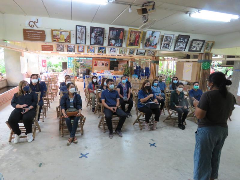 4. กศน.อำเภอขาณุวรลักษบุรี   ศึกษาดูงาน ณ บ้านเศรษฐกิจพอเพียงต้นแบบ บ้านท่าชัย หมู่ 4 ตำบลหินตั้ง อำเภอเมืองนครนายก และศูนย์ภูมิรักษ์ธรรมชาติ จังหวัดนครนายก