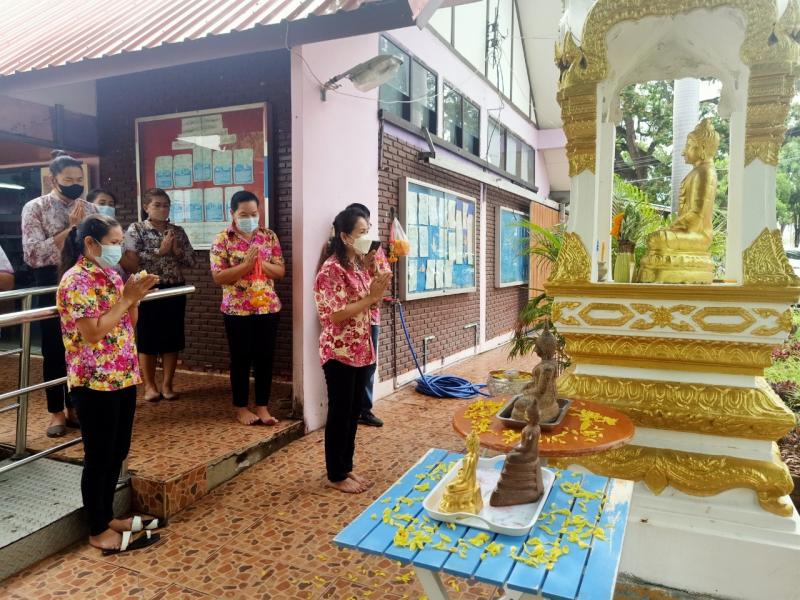 2. สืบสานประเพณีสงกรานต์และรดน้ำดำหัว “กศน.อำเภอขาณุวรลักษบุรี” ประจำปี 2565