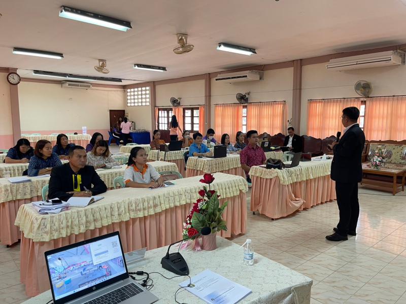 10. โครงการพัฒนาบุคลากรการจัดการศึกษาตามอัธยาศัยและการพัฒนาระบบเว็บเชื่อมโยงแหล่งการเรียนรู้ 