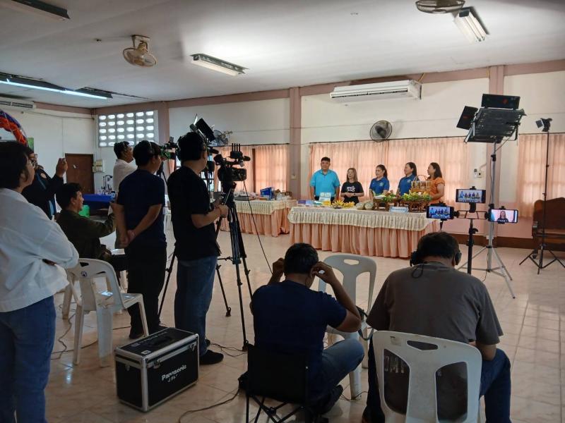 3. เข้าร่วมการถ่ายทำรายการ สกร.วาไรตี้ “ช่วง สกร.อวดดี” 