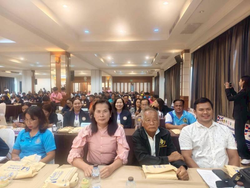 4. โครงการศูนย์ส่งเสริมประชาธิปไตย (ศส.ปชต.) ศส.ปชต.ขับเคลื่อนหมู่บ้านเข้าร่วมกิจกรรมรณรงค์ไม่ขายเสียง