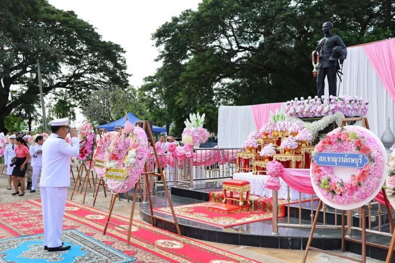 9. เข้าร่วมพิธีวางพวงมาลา เนื่องในวันคล้ายวันสวรรคตพระบาทสมเด็จพระจุลจอมเกล้าเจ้าอยู่หัว (วันปิยมหาราช) ประจำปี 2568