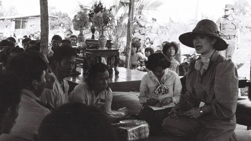 8. พระราชกรณียกิจ พระพันปีหลวง พระเมตตาต่อพสกนิกรชาวไทยอย่างหาที่สุดมิได้