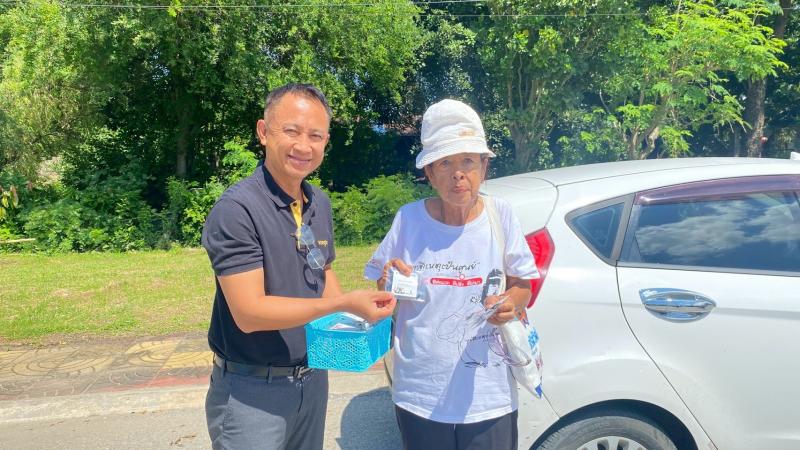 8. กิจกรรม สกร.จิตอาสาร่วมทำริบบิ้น