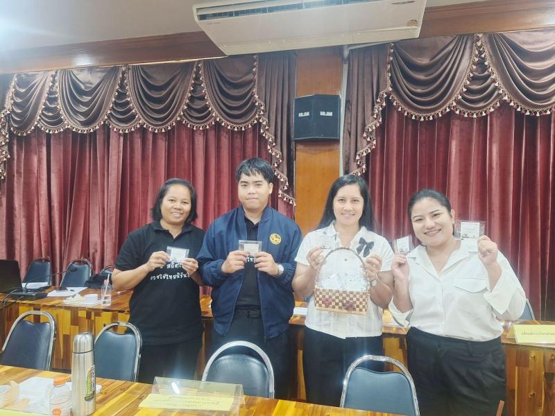 11. กิจกรรม สกร.จิตอาสาร่วมทำริบบิ้น