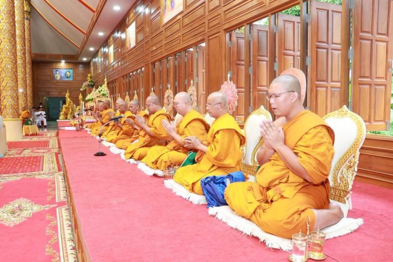 8. เข้าร่วมในพิธีบำเพ็ญกุศลทักษิณานุประทานอุทิศถวายพระราชกุศล เมื่อเสด็จสวรรคตครบสัตตมวาร (15 วัน) 