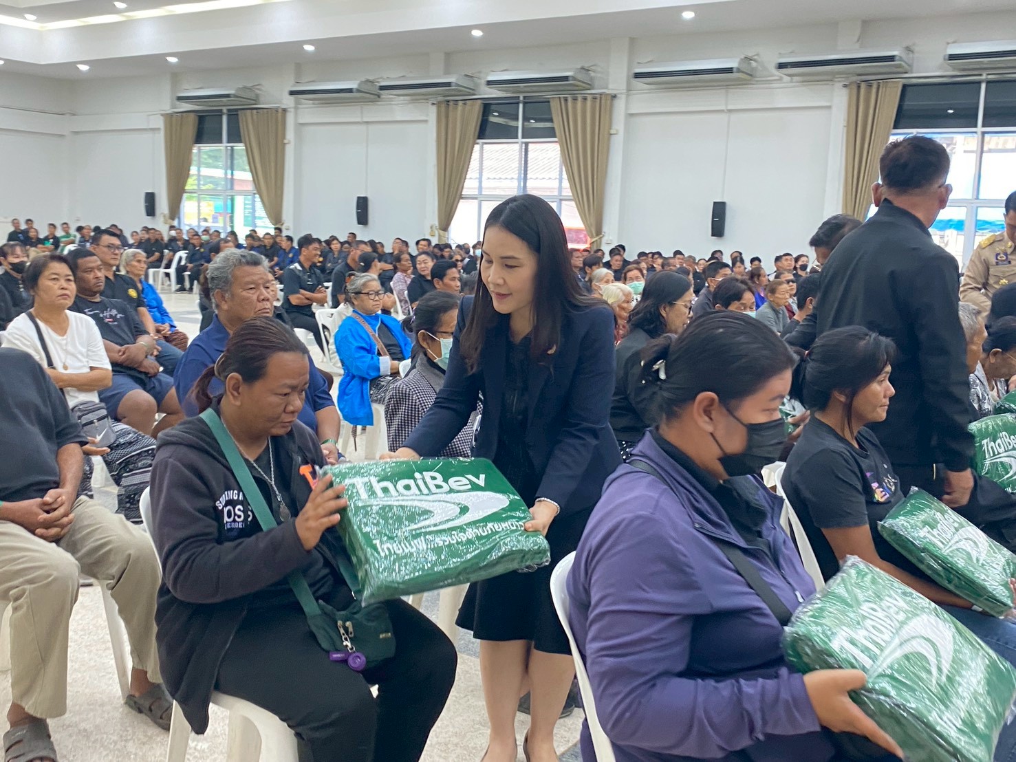 พิธีมอบผ้าห่มกันหนาวภายใต้โครงการ “ไทยเบฟ...รวมใจต้านภัยหนาว” ปีที่ 26