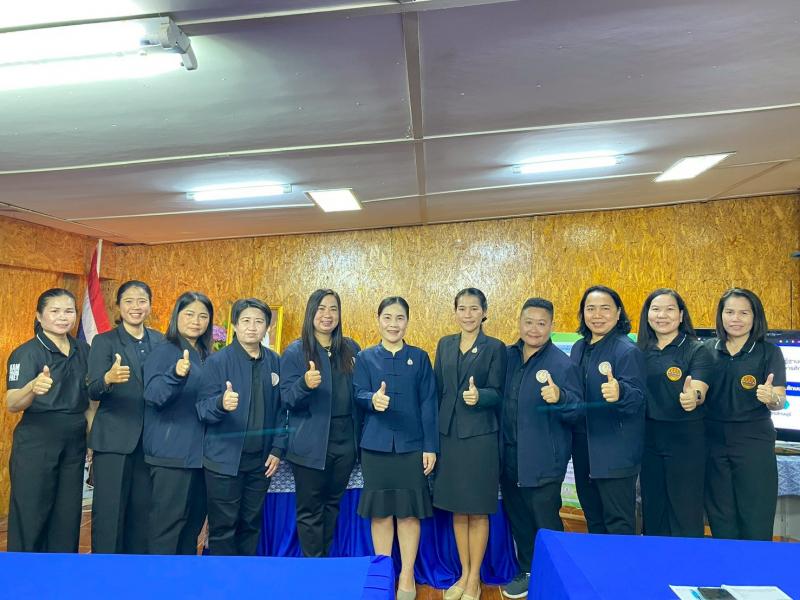 10. เข้าร่วมโครงการอบรมพัฒนาบุคลากร การถอดองค์ความรู้ฐานการเรียนรู้ตามหลักปรัชญาของเศรษฐกิจพอเพียงด้านการศึกษา ประจำปีงบประมาณ 2569