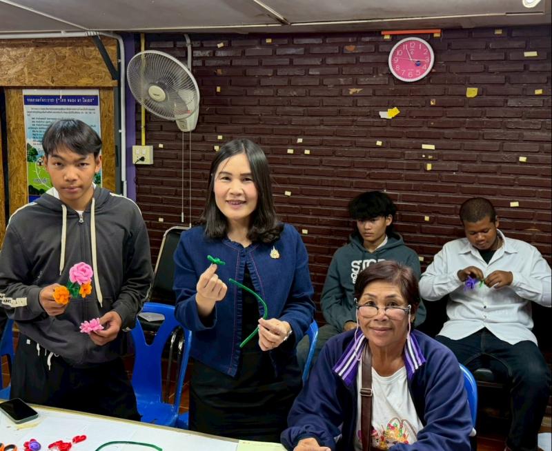 5. จัดโครงการส่งเสริมการเรียนรู้ พัฒนาทักษะอาชีพ สำหรับนักศึกษา ศูนย์ส่งเสริมการเรียนรู้ระดับอำเภอขาณุวรลักษบุรี  ประจำปีงบประมาณ 2569