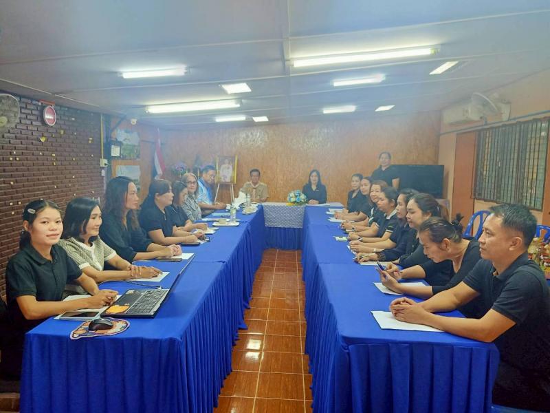 6. ดำเนินการประชุมคณะกรรมการห้องสมุดประชาชนอำเภอขาณุวรลักษบุรี ครั้งที่ 1/2569