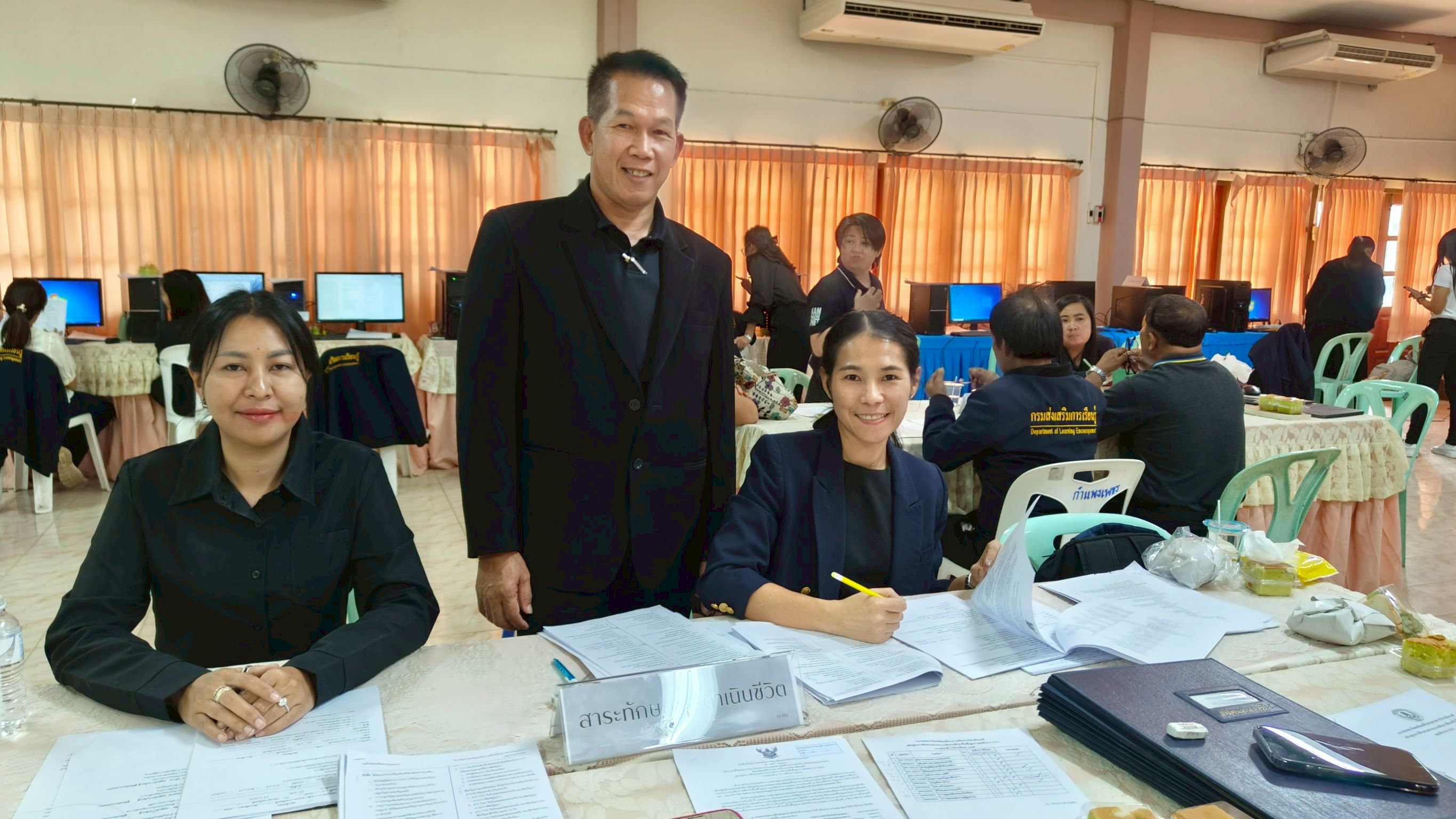 เข้าร่วมโครงการประชุมเชิงปฏิบัติการบรรณาธิการต้นฉบับแบบทดสอบวัดผลสัมฤทธิ์ปลายเรียนวิชาเลือกเสรี หลักสูตรการศึกษาขั้นพื้นฐานพุทธศักราช 2551 ภาคเรียนที่ 2/2568