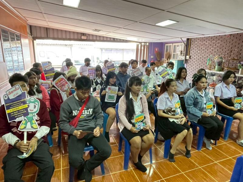 7. อบรมให้ความรู้รณรงค์การเลือกตั้งเกี่ยวกับการออกไปใช้สิทธิเลือกตั้งและลงพื้นที่ 