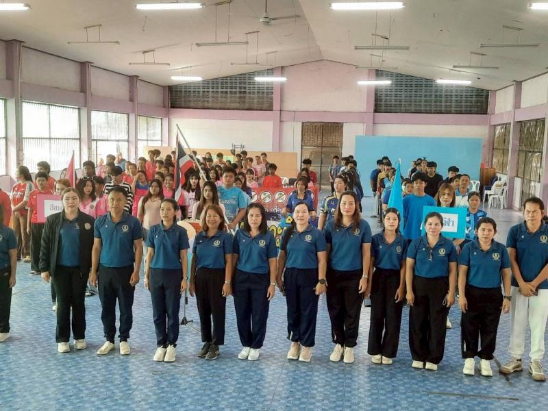 2. โครงการแข่งขันกีฬา ศูนย์ส่งเสริม การเรียนรู้ระดับอำเภอขาณุวรลักษบุรี  ต้านยาเสพติด