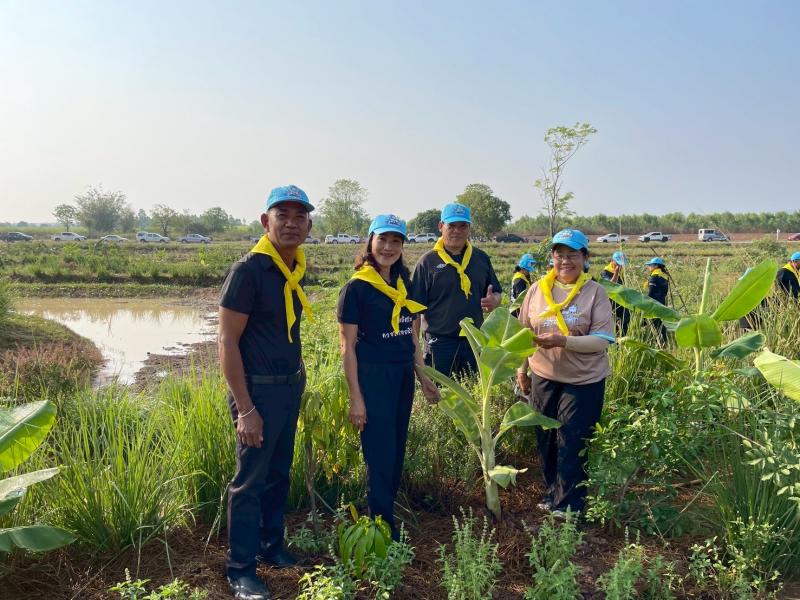 9.  เข้าร่วมกิจกรรมพัฒนาแหล่งเรียนรู้ โคก หนอง นา ข้าราชบริพาร หน่วยราชการในพระองค์