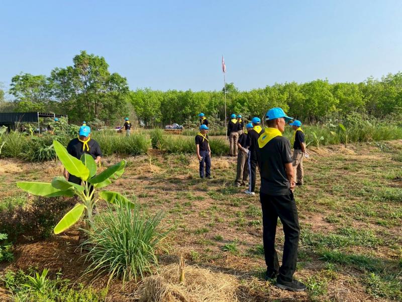 10.  เข้าร่วมกิจกรรมพัฒนาแหล่งเรียนรู้ โคก หนอง นา ข้าราชบริพาร หน่วยราชการในพระองค์