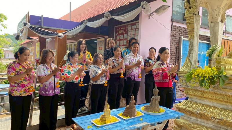 3. สรงน้ำพระประจำศูนย์ส่งเสริมการเรียนรู้ระดับอำเภอขาณุวรลักษบุรีและเข้าร่วมกิจกรรมเทศกาลสงกรานต์ อำเภอขาณุวรลักษบุรี ประจำปี พ.ศ. 2569