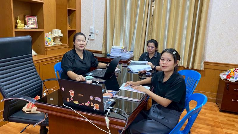 8.  เข้าร่วมอบรมการใช้งานแพลตฟอร์มสนับสนุนการบริหารจัดการศึกษาด้านงานสารบรรณ และระบบบุคลากรต่างๆ ผ่านระบบออนไลน์