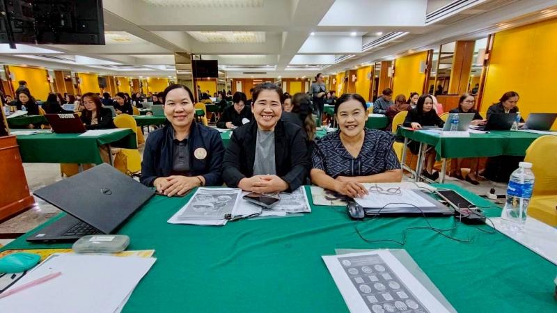 9. เข้าร่วมประชุมเชิงปฏิบัติการจัดทำเอกสารประกอบหลักสูตรการเรียนรู้เพื่อพัฒนาตนเองเองด้านอาชีพ