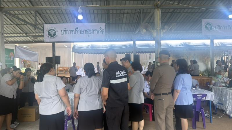 4. ร่วมเป็นเกียรติในพิธีเปิดหน่วยแพทย์เคลื่อนที่ พอ.สว.จังหวัดกําแพงเพชร 