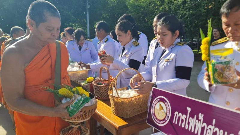1.  เข้าร่วมพิธีบำเพ็ญกุศล ทำบุญตักบาตรข้าวสารอาหารแห้ง ในวาระครบ 15 วัน (ปัณรสมวาร) 
