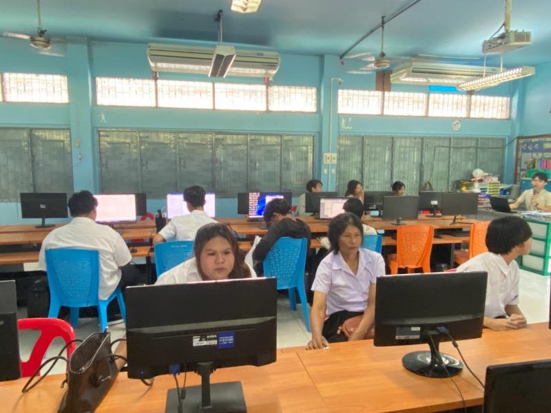 4. โครงการเรียนรู้การใช้คอมพิวเตอร์เบื้องต้น และรู้เท่าทันสื่อดิจิทัล