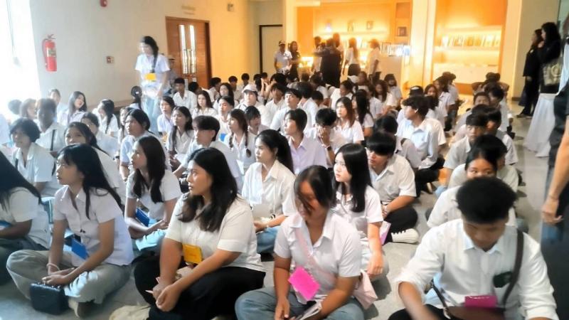 13. โครงการพัฒนาผู้เรียนเพื่อการเรียนรู้ประวัติศาสตร์ชาติไทย และบุญคุณของพระมหากษัตริย์ไทย (กิจกรรมพัฒนาผู้เรียน) ระยะที่ 2