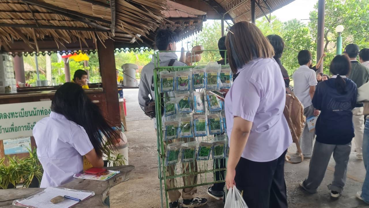 โครงการอนุรักษ์สิ่งแวดล้อม สืบสานปณิธาน แม่ของแผ่นดินสกร.ระดับอำเภอขาณุวรลักษบุรี (กิจกรรมพัฒนาผู้เรียน) ระยะที่ 2