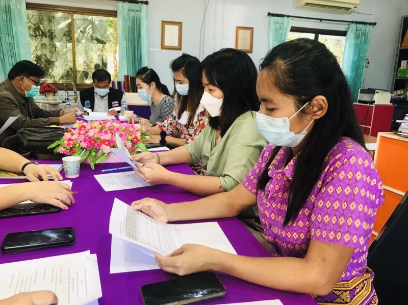 2. ประชุมคณะกรรมการสถานศึกษาและบุคลากร 2. ประชุมคณะกรรมการสถานศึกษาและบุคลากร