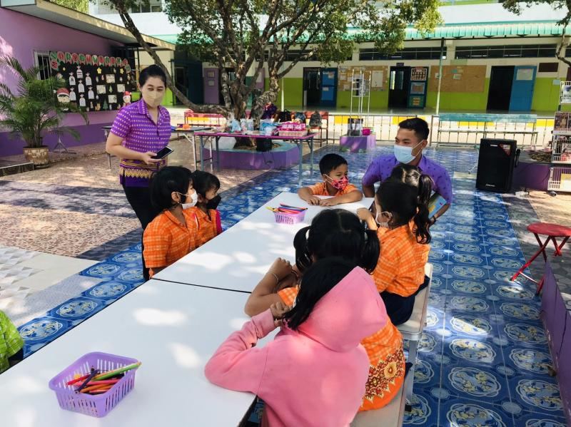 4. ห้องสมุดประชาชนอำเภอปางศิลาทองเคลื่อนที่