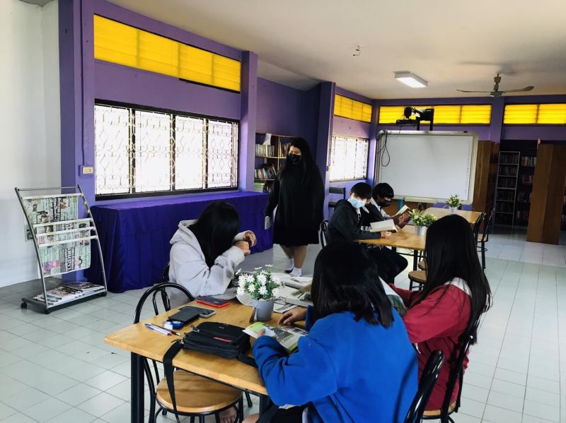 1. ส่งเสริมการอ่านระหว่างเข้าห้องสอบ 1. ส่งเสริมการอ่านระหว่างเข้าห้องสอบ