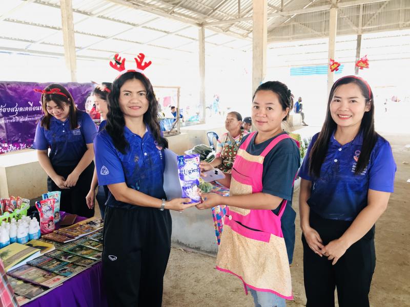 6. โครงการห้องสมุดเคลื่อนที่สำหรับชาวตลาด 6. โครงการห้องสมุดเคลื่อนที่สำหรับชาวตลาด