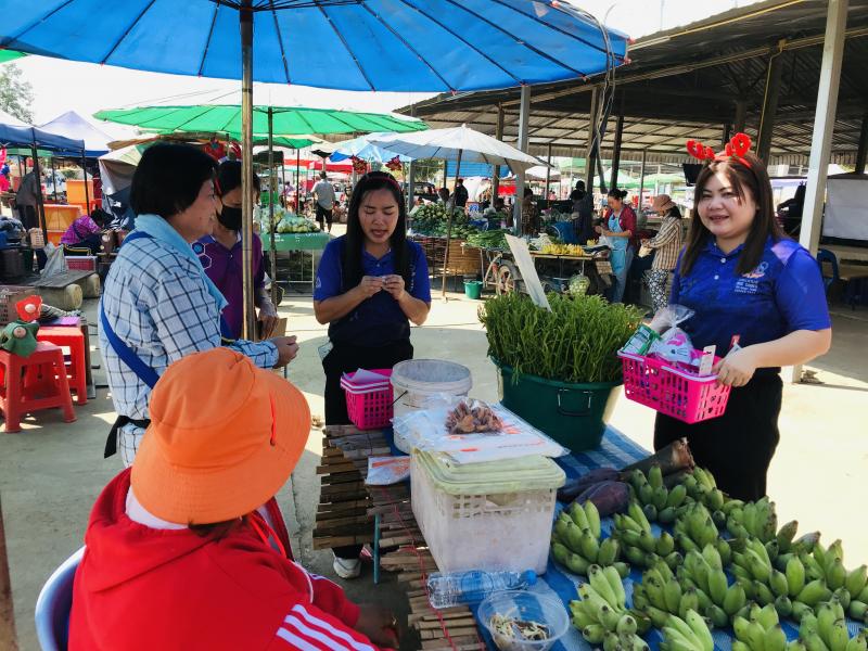 15. โครงการห้องสมุดเคลื่อนที่สำหรับชาวตลาด 15. โครงการห้องสมุดเคลื่อนที่สำหรับชาวตลาด