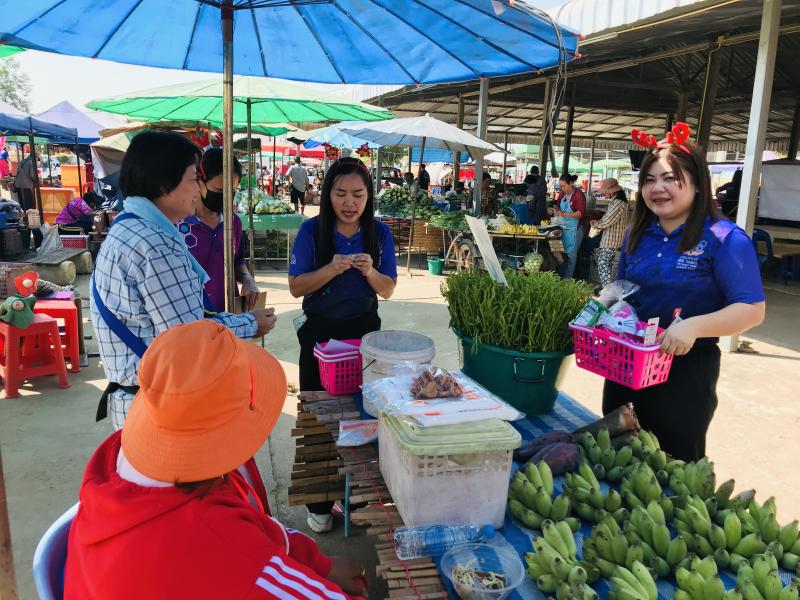 16. โครงการห้องสมุดเคลื่อนที่สำหรับชาวตลาด 16. โครงการห้องสมุดเคลื่อนที่สำหรับชาวตลาด